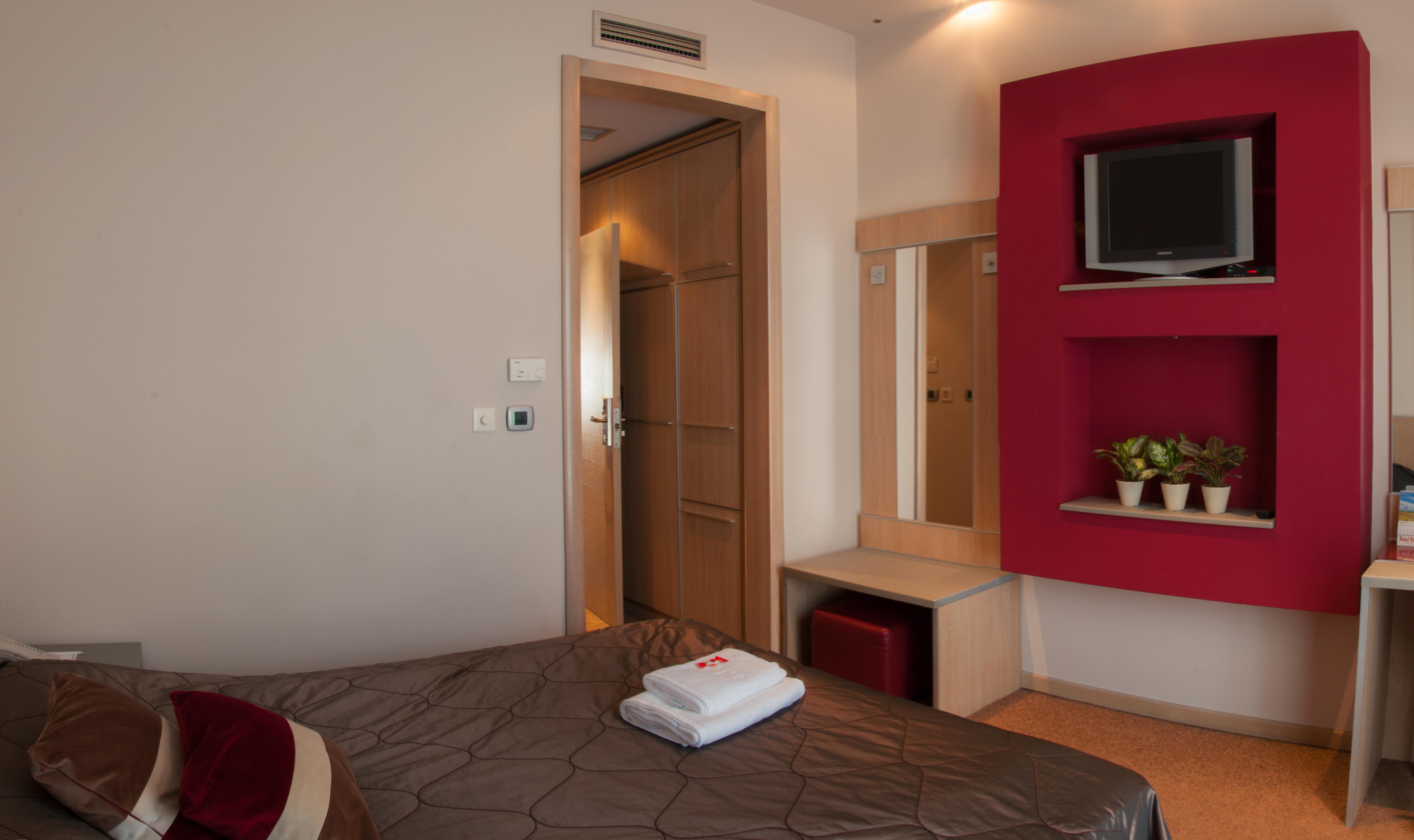 Garni Hotel Vigor - Ev Station Novi Sad Exterior foto